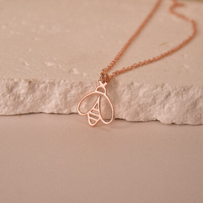 Bee necklace 2