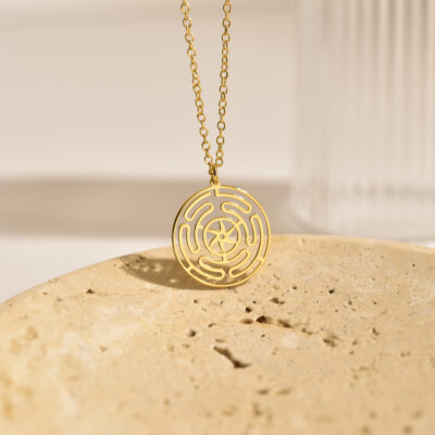 Dainty hecate necklace 2