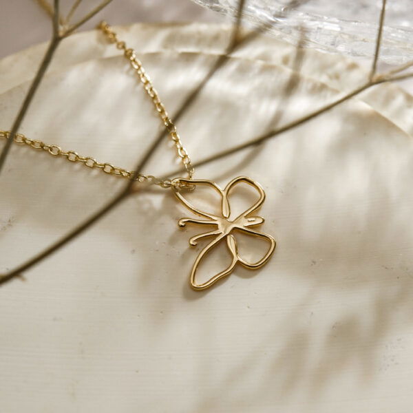 18k gold butterfly necklace 1