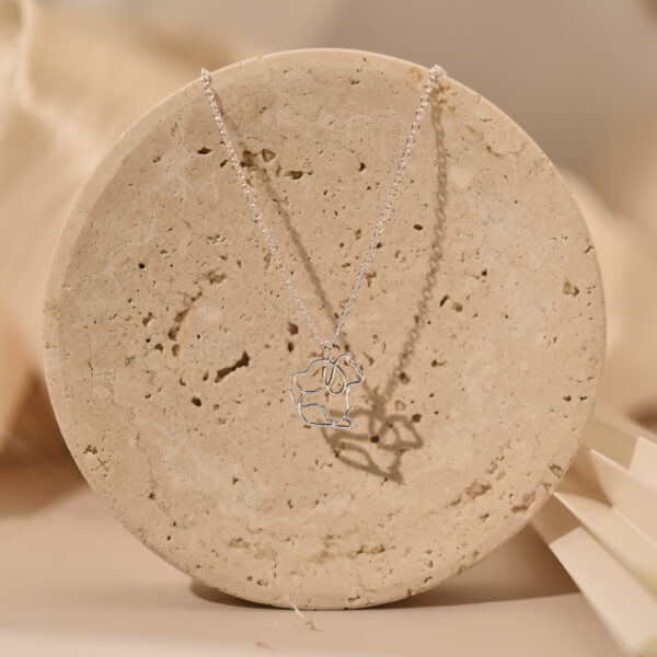 Tiny cat necklace 1